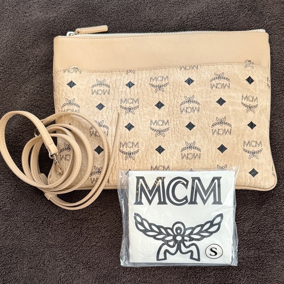 MCM Beige and Black Logo Clutch - Picture 2 of 5